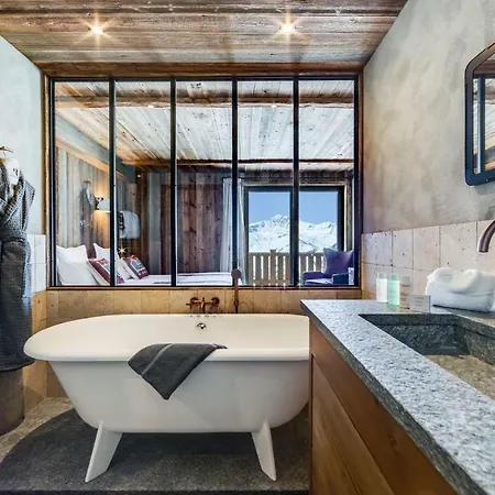 Luxury 8 Bedroom 380m2 - 2 551m Altitude