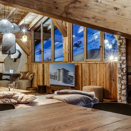 Luxury 8 Bedroom 380m2 - 2 551m Altitude