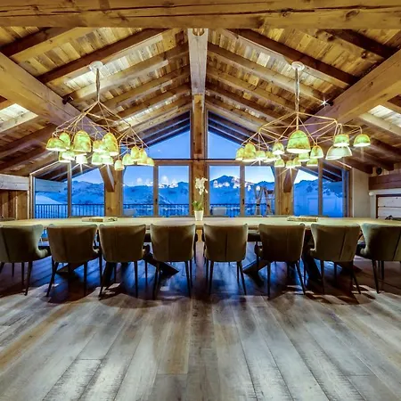 Luxury 8 Bedroom 380m2 - 2 551m Altitude 아파트