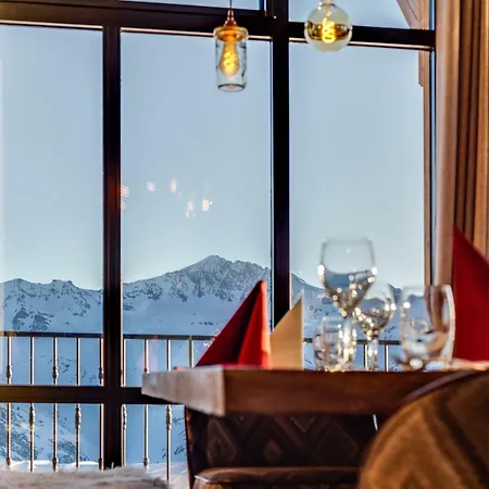 Luxury 8 Bedroom 380m2 - 2 551m Altitude